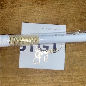 GIGI GorgeousThe Sick sculpt bronzer duo w/ brush